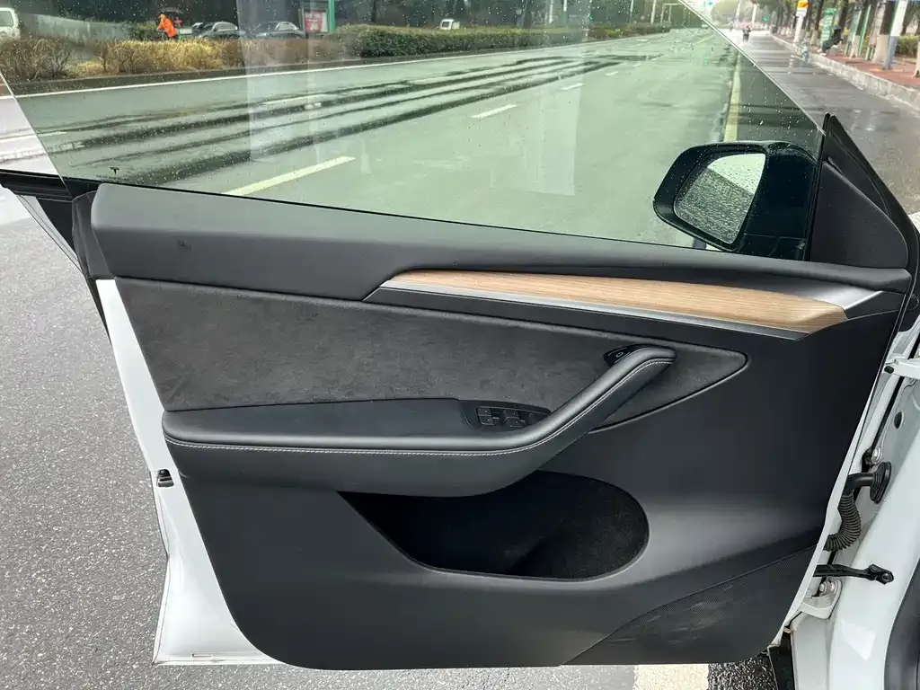 Tesla Model Y 2022 из CN, фото 6