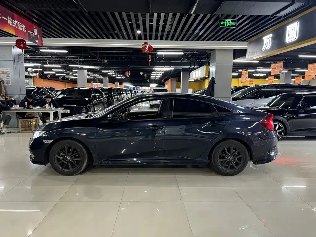 Honda Civic — фото 5