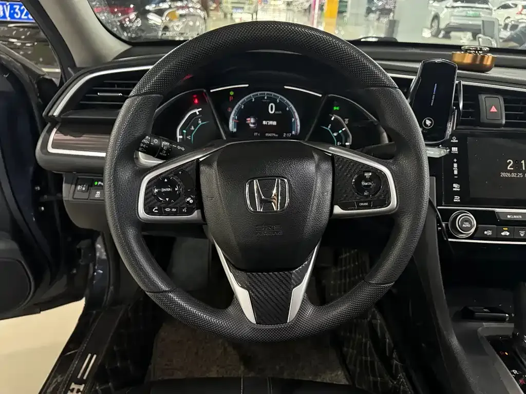 Honda Civic — фото 3