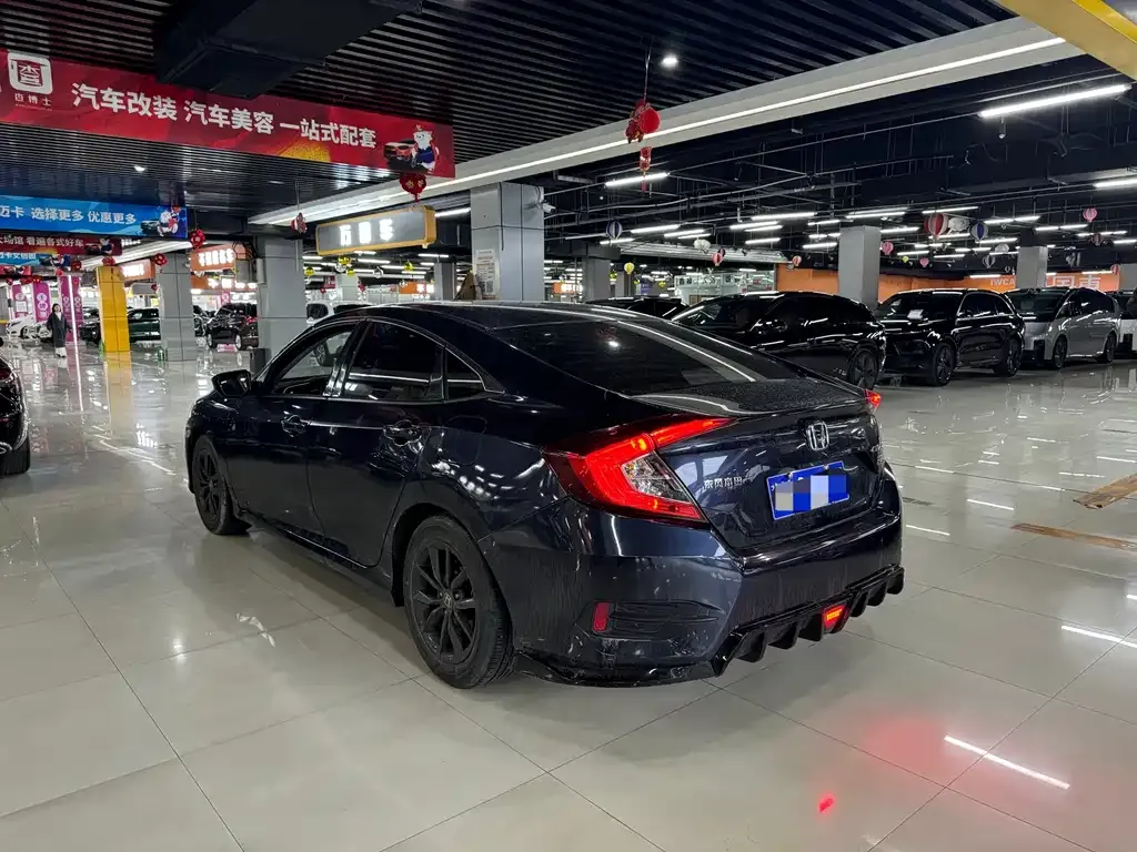 Honda Civic — фото 8
