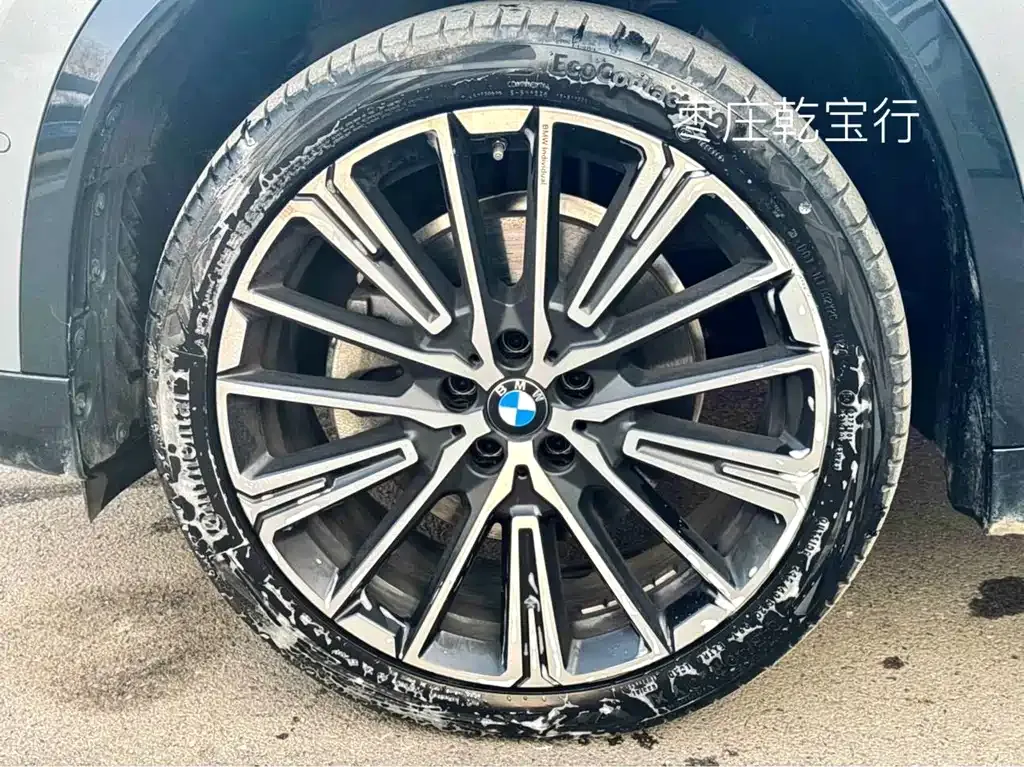 BMW X1 — фото 10