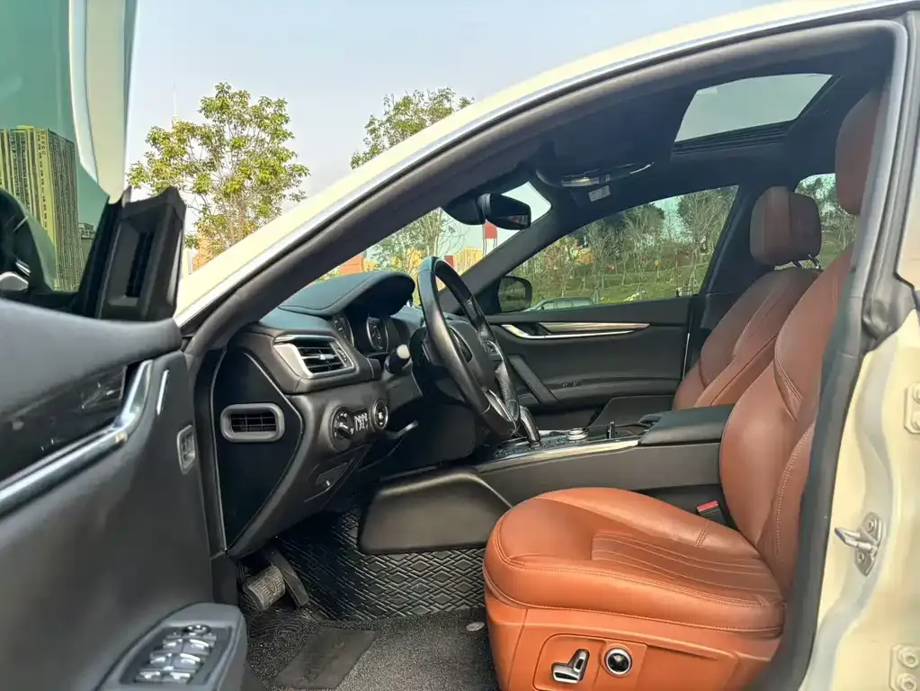 Maserati Ghibli 2021 из CN, фото 8