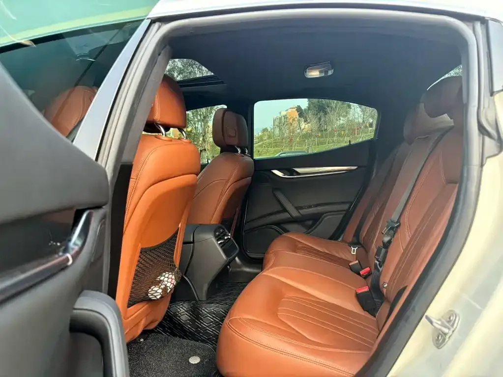 Maserati Ghibli 2021 из CN, фото 6