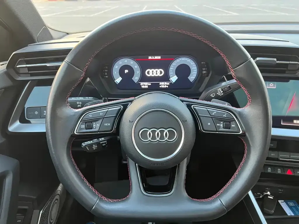 Audi A3 2023 из CN, фото 2