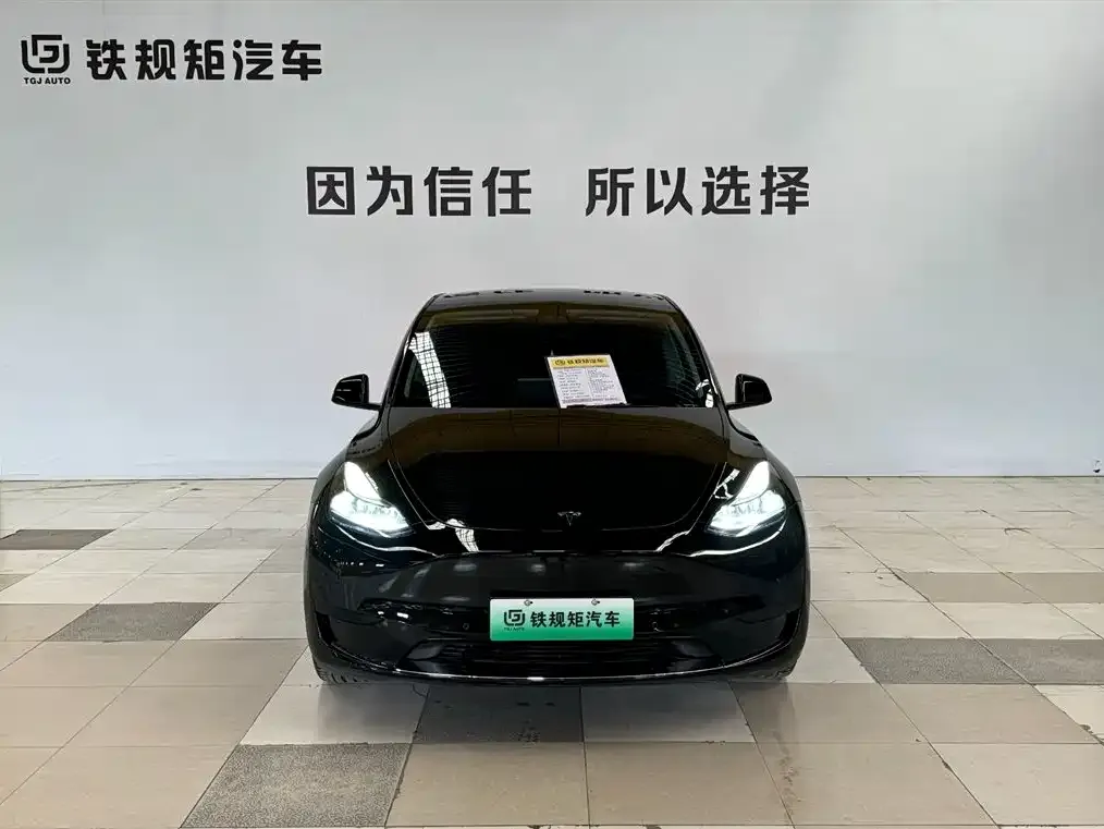 Tesla Model Y 2023 из CN, фото 3