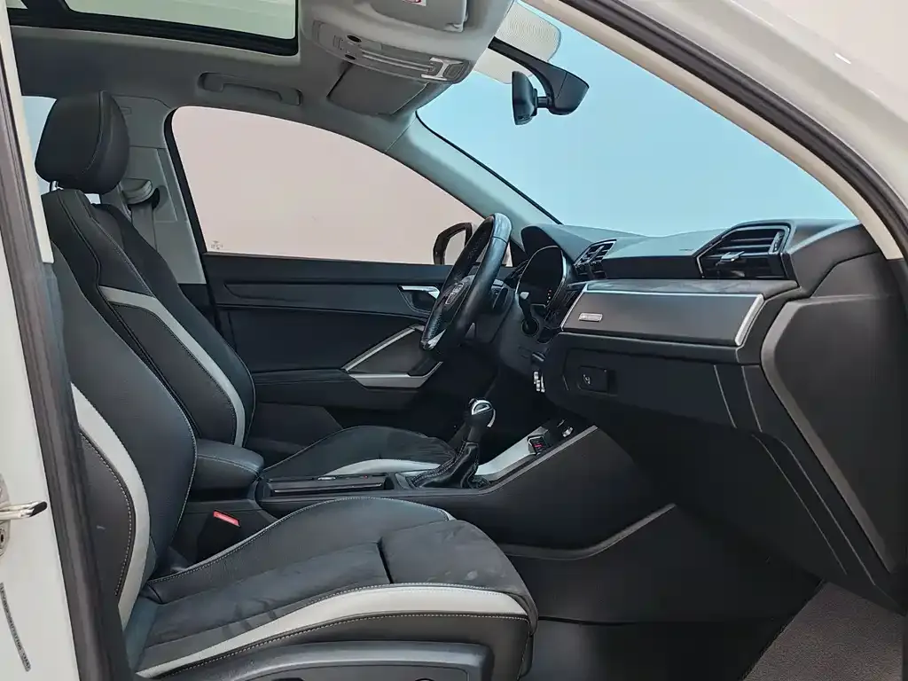 Audi Q3 2022 из CN, фото 8