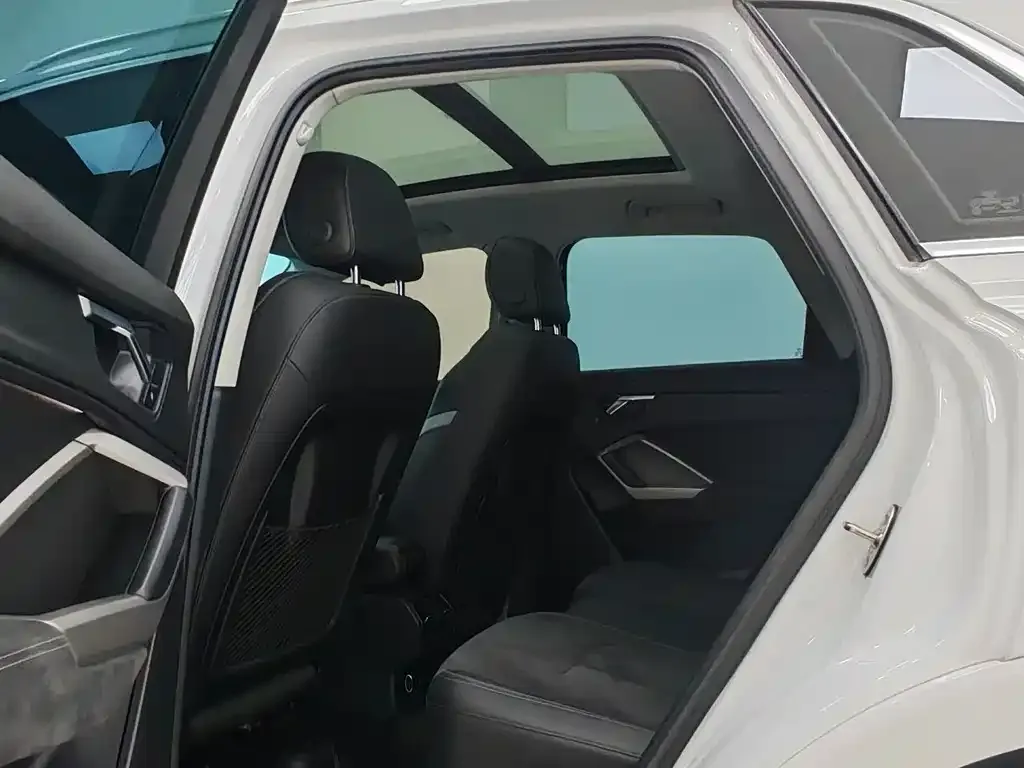 Audi Q3 2022 из CN, фото 3