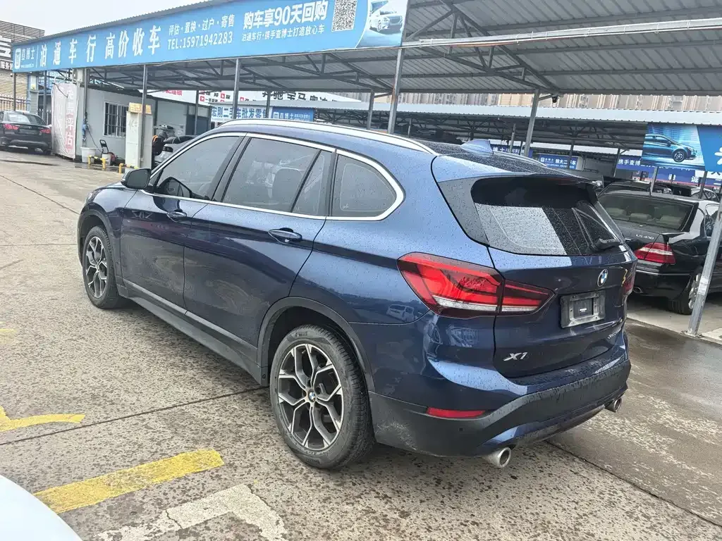 BMW X1 — фото 10