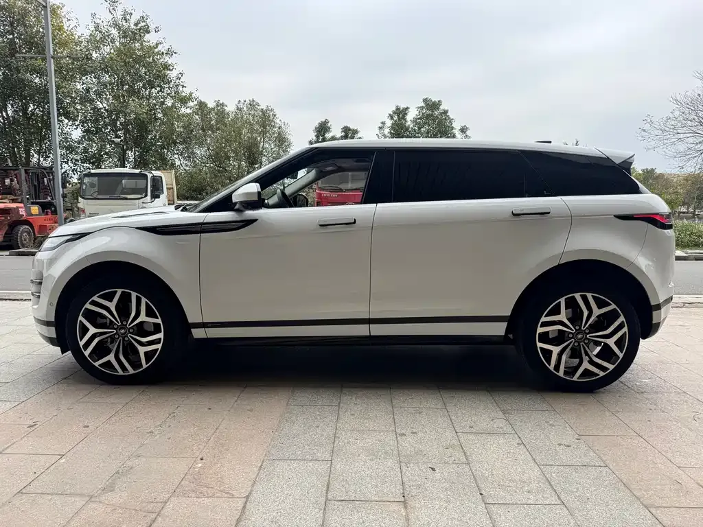 Land Rover Evoque — фото 9