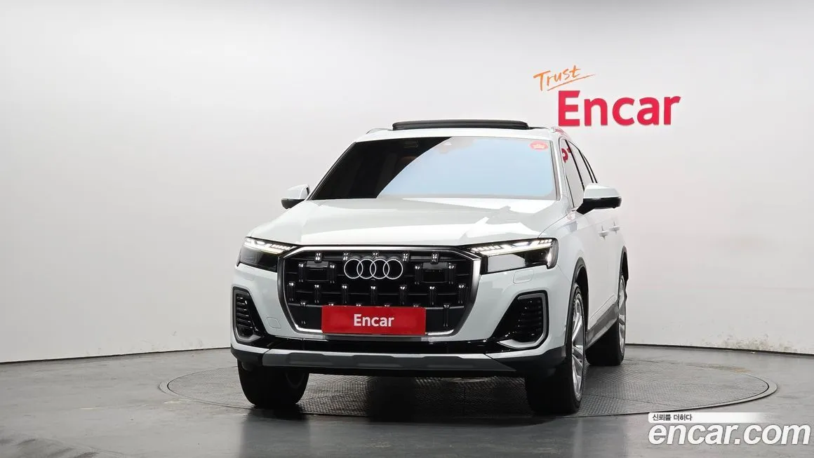 Audi Q7 2025 из KR, фото 5