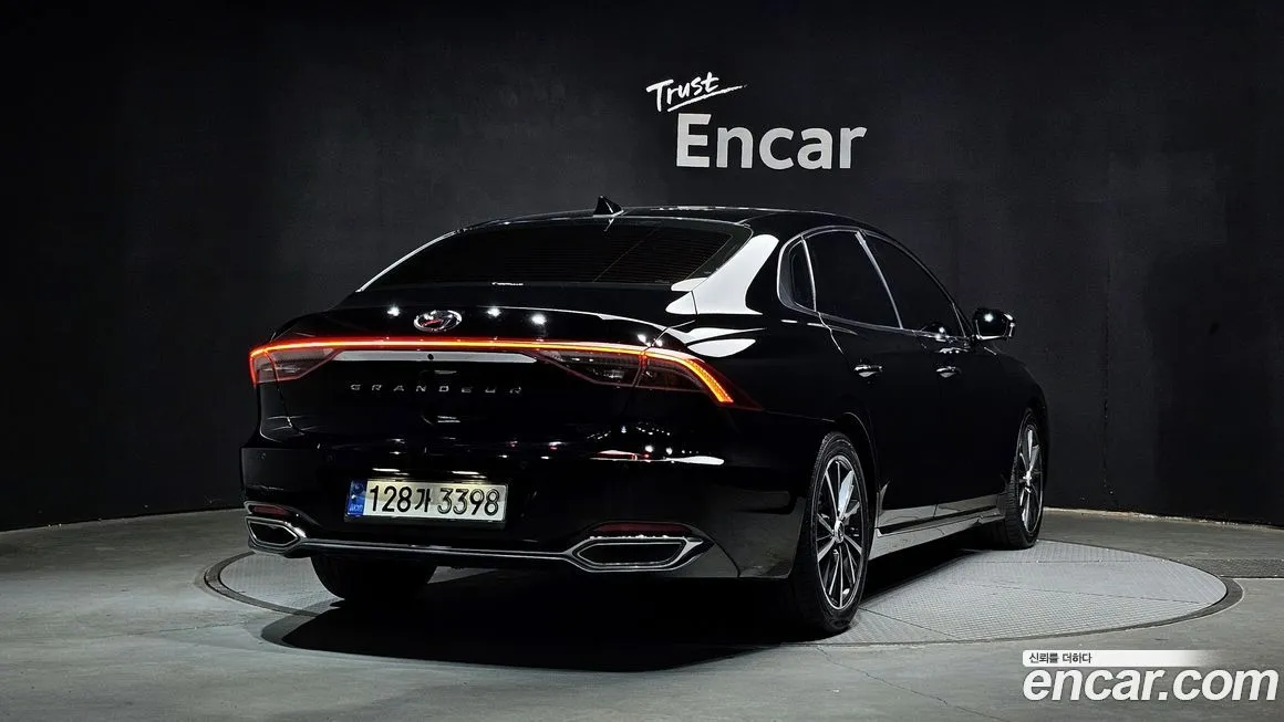 Hyundai Grandeur 2023 из KR, фото 2