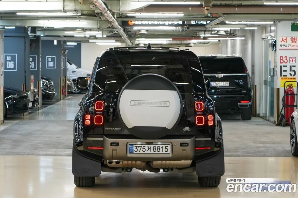 Land Rover Defender 2024 из KR, фото 7