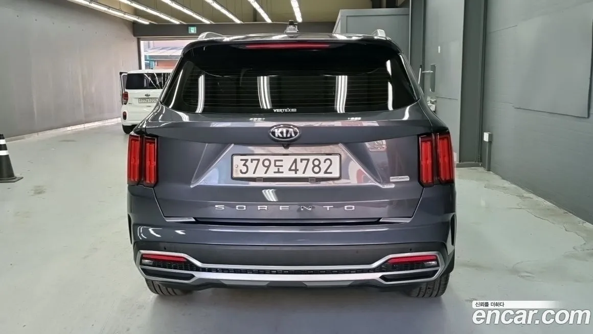 Kia Sorento — фото 3