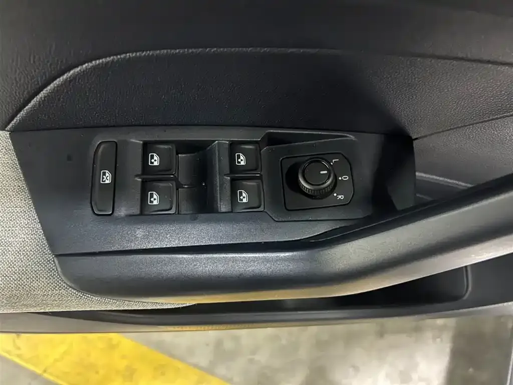 Volkswagen Tharu 2025 из CN, фото 7