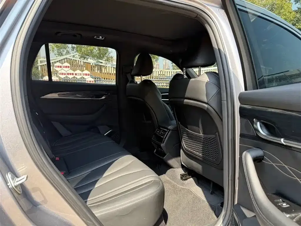 Geely Xingyue L 2025 из CN, фото 3