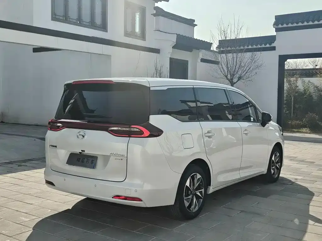 GAC Motor Trumpchi M6 — фото 5