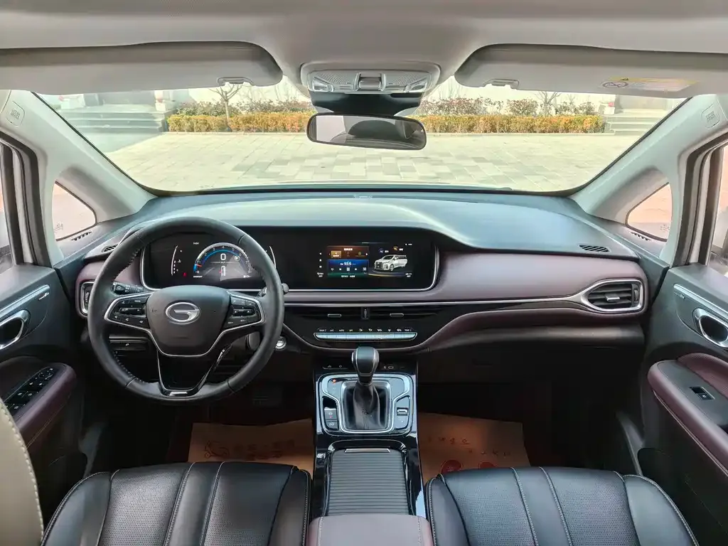 GAC Motor Trumpchi M6 — фото 3