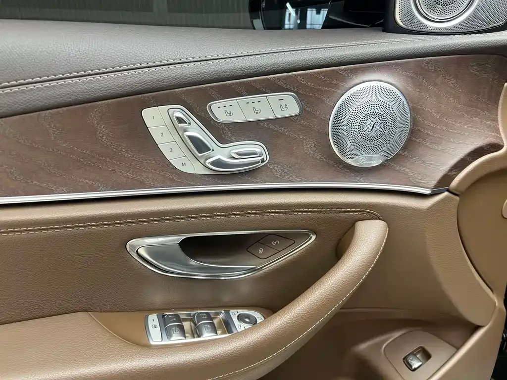Mercedes-Benz E-Class 2021 из CN, фото 4