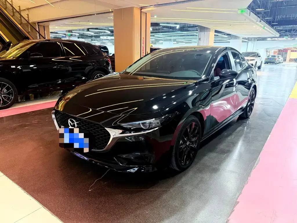 Mazda 3 Axela 2025 из CN, фото 1