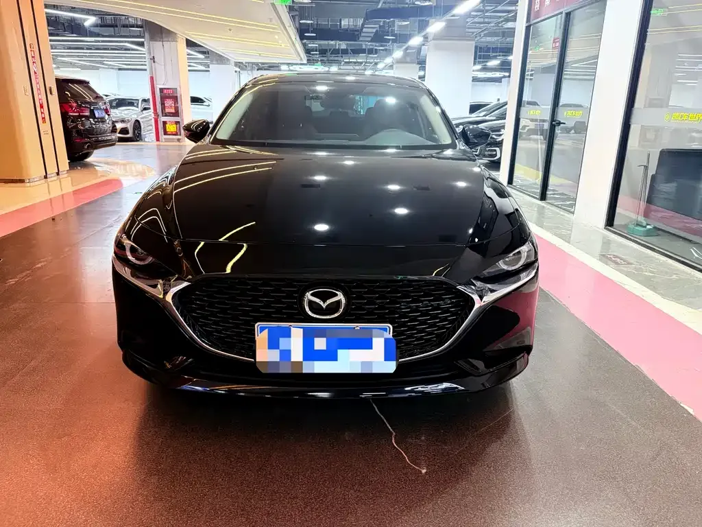 Mazda 3 Axela 2025 из CN, фото 3