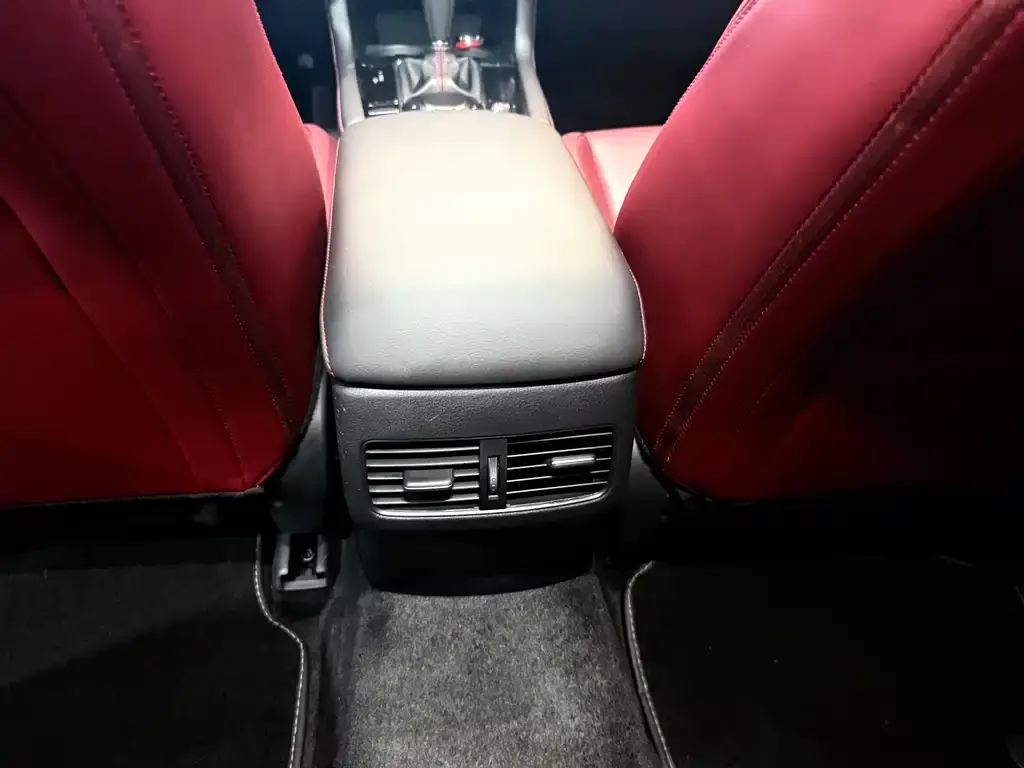 Mazda 3 Axela 2025 из CN, фото 9