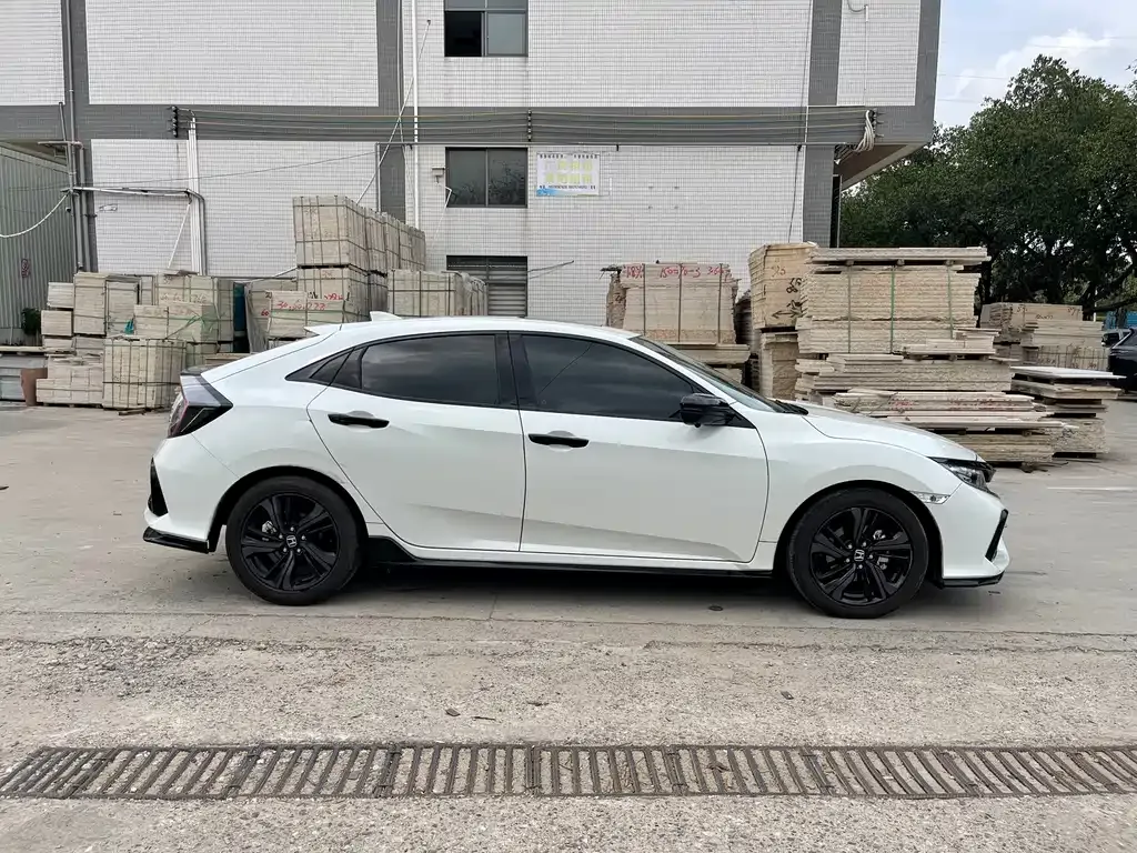 Honda Civic — фото 4