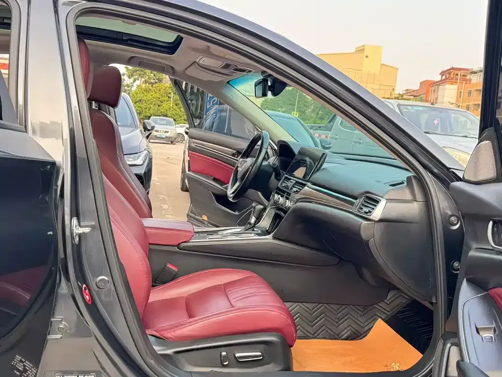 Honda Accord — фото 2