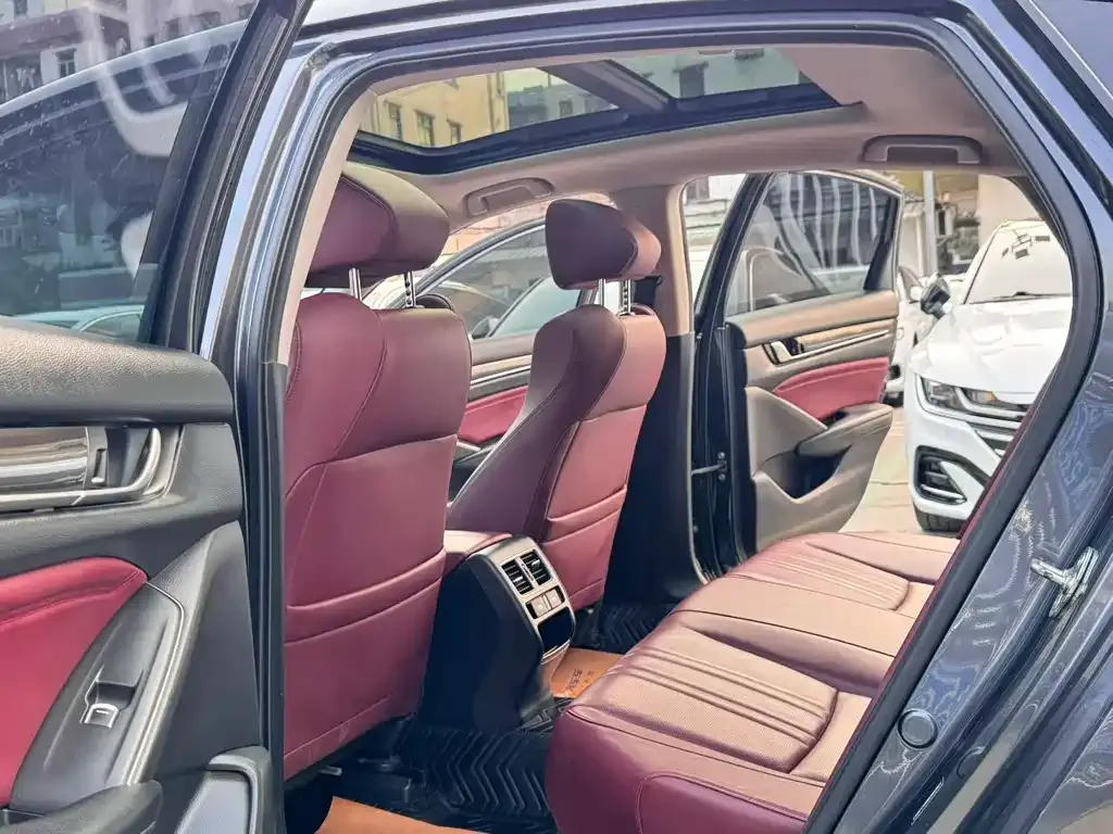 Honda Accord — фото 3