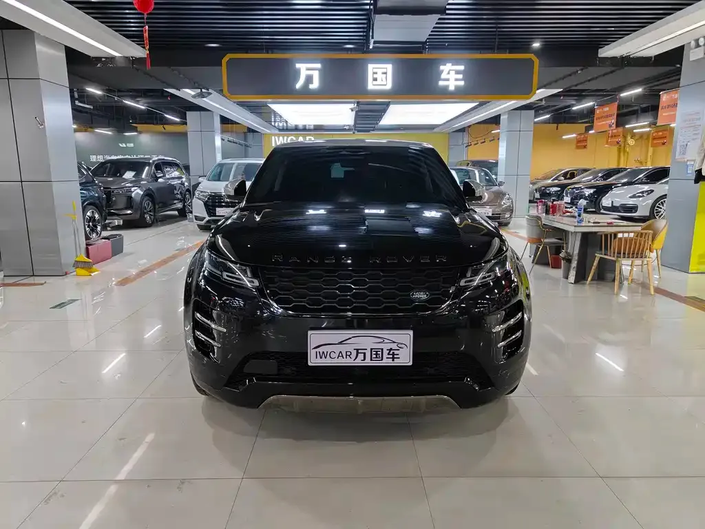 Land Rover Evoque — фото 1