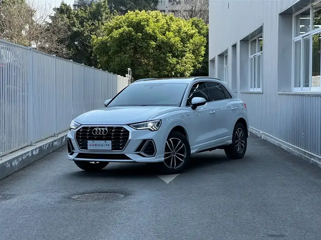 Audi Q3 2023 из CN, фото 1
