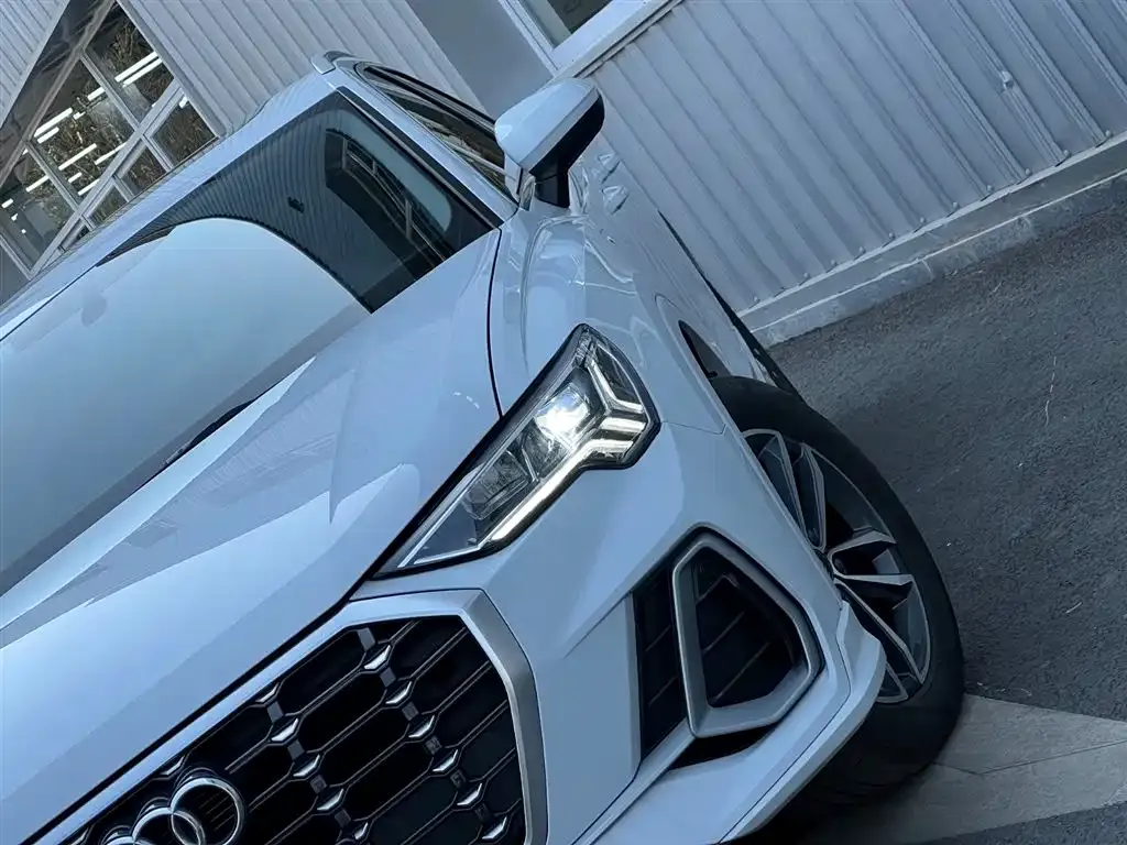 Audi Q3 2023 из CN, фото 7