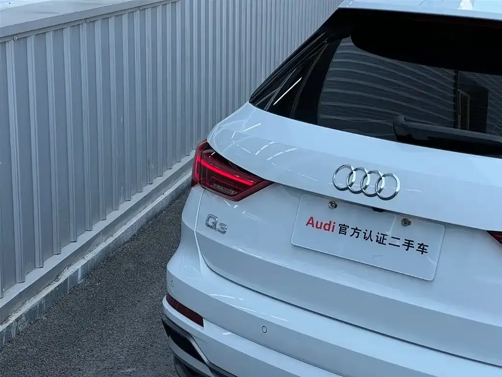 Audi Q3 2023 из CN, фото 3