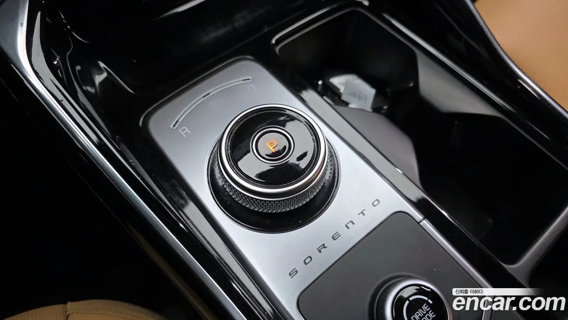 Kia Sorento — фото 8