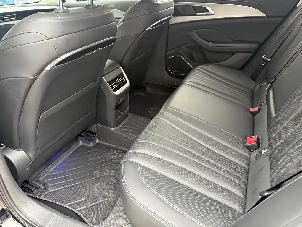 Hongqi H5 2024 из CN, фото 3