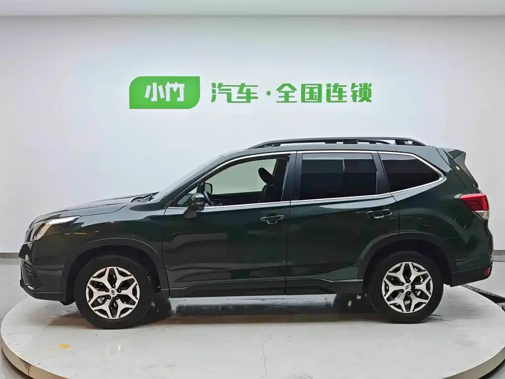 Subaru Forester — фото 10