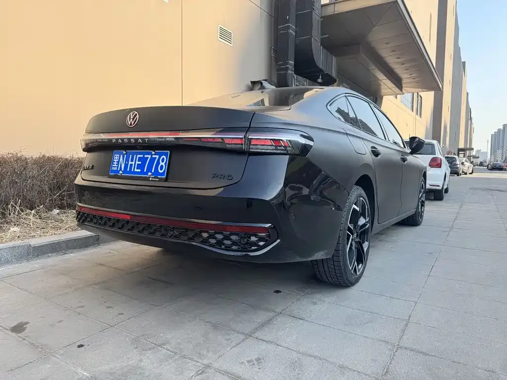 Volkswagen Passat — фото 5