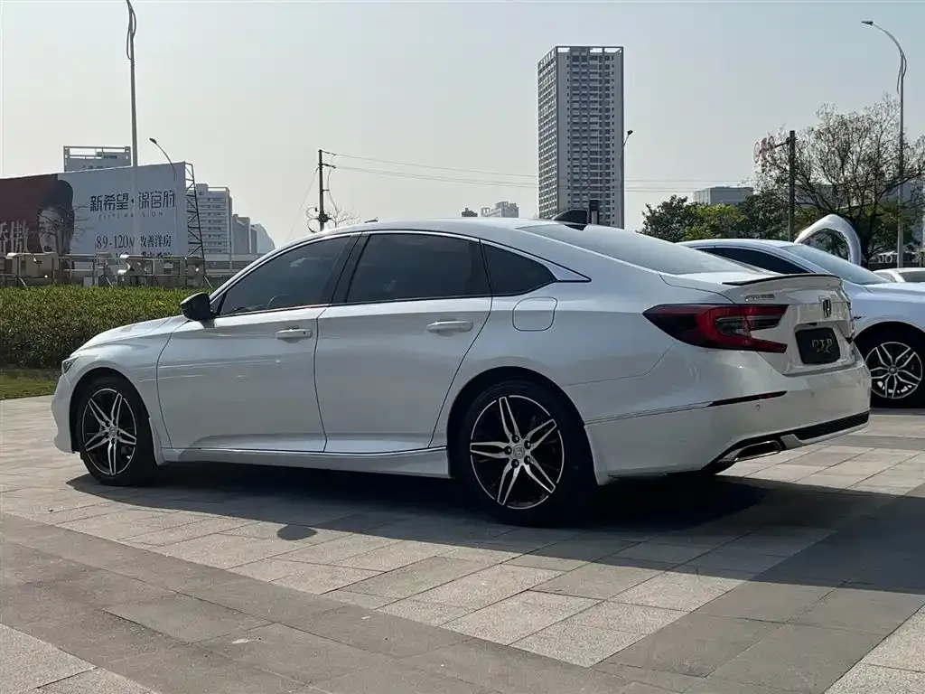 Honda Accord 2022 из CN, фото 2