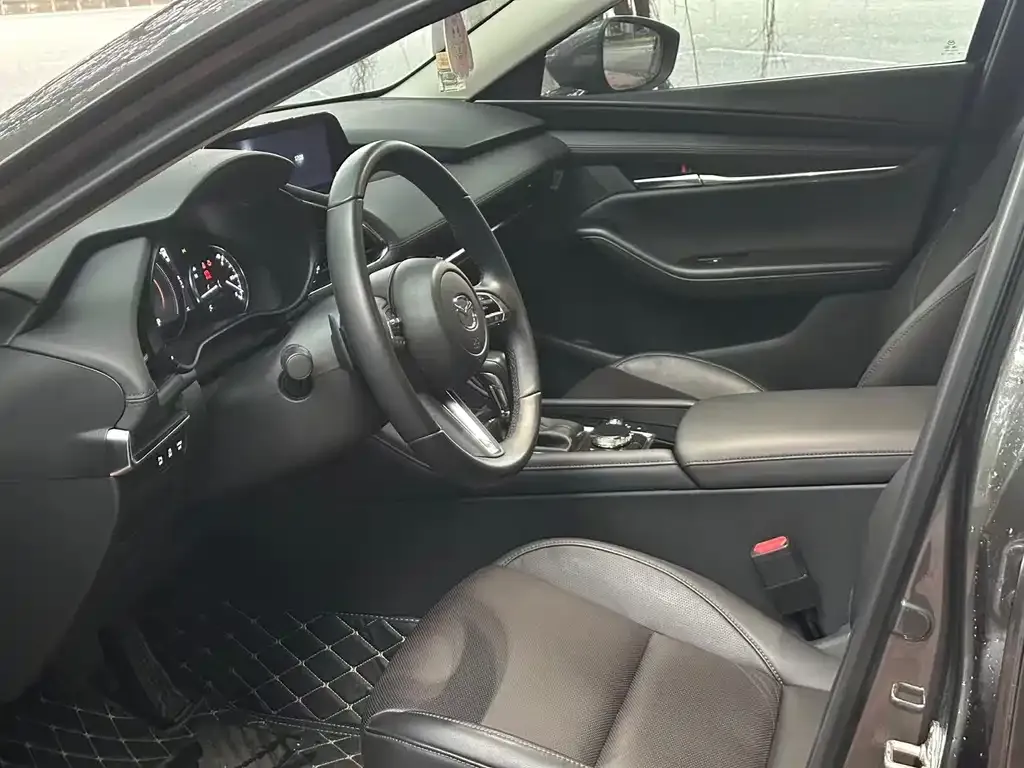 Mazda 3 Axela 2024 из CN, фото 6