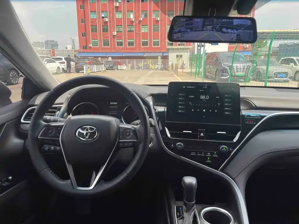 Toyota Camry 2023 из CN, фото 6