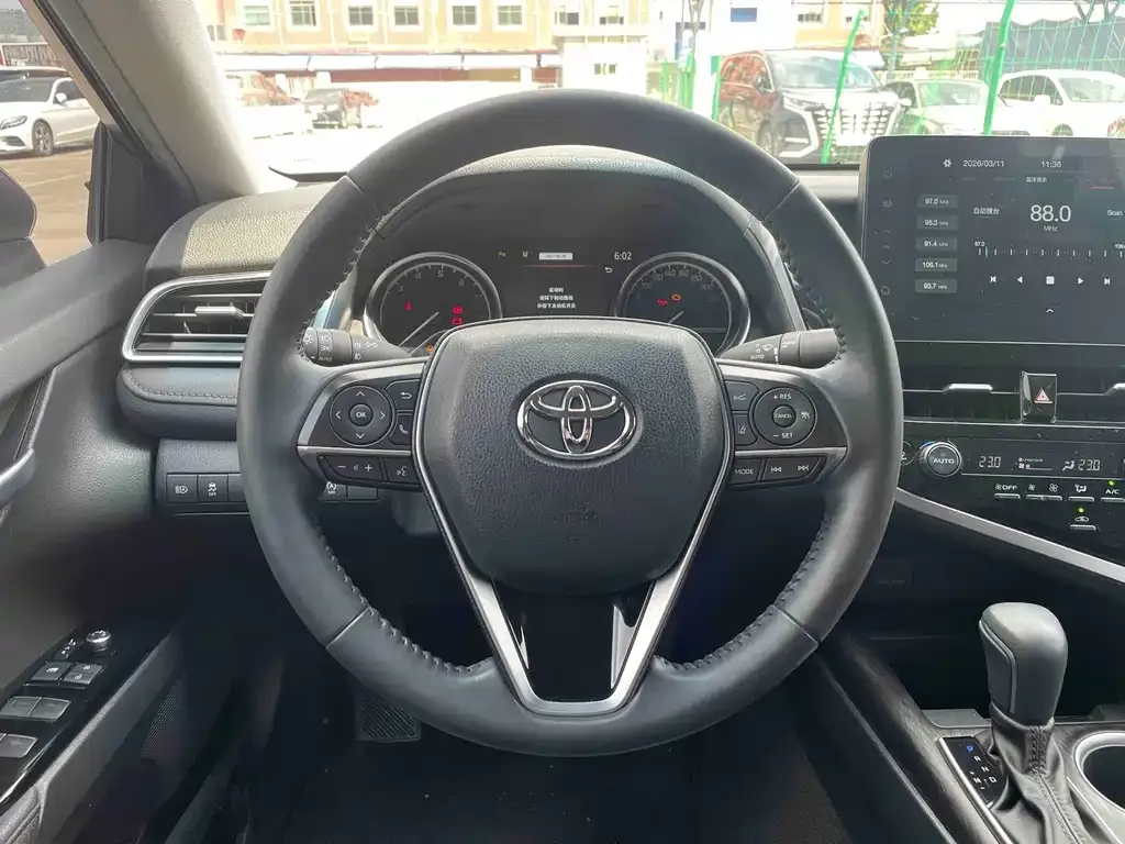 Toyota Camry 2023 из CN, фото 4