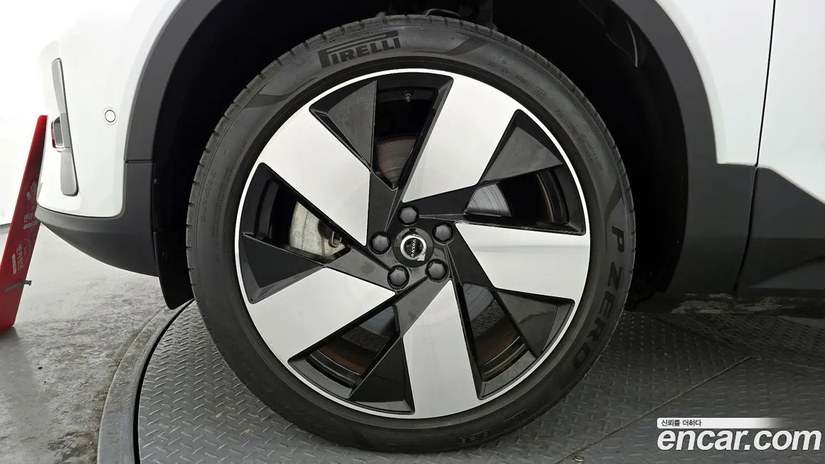 Volvo C40 2023 из KR, фото 9