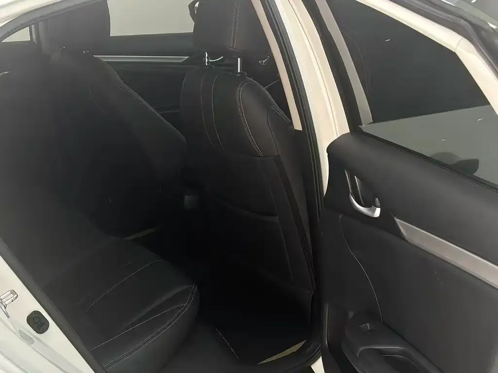 Honda Civic — фото 6