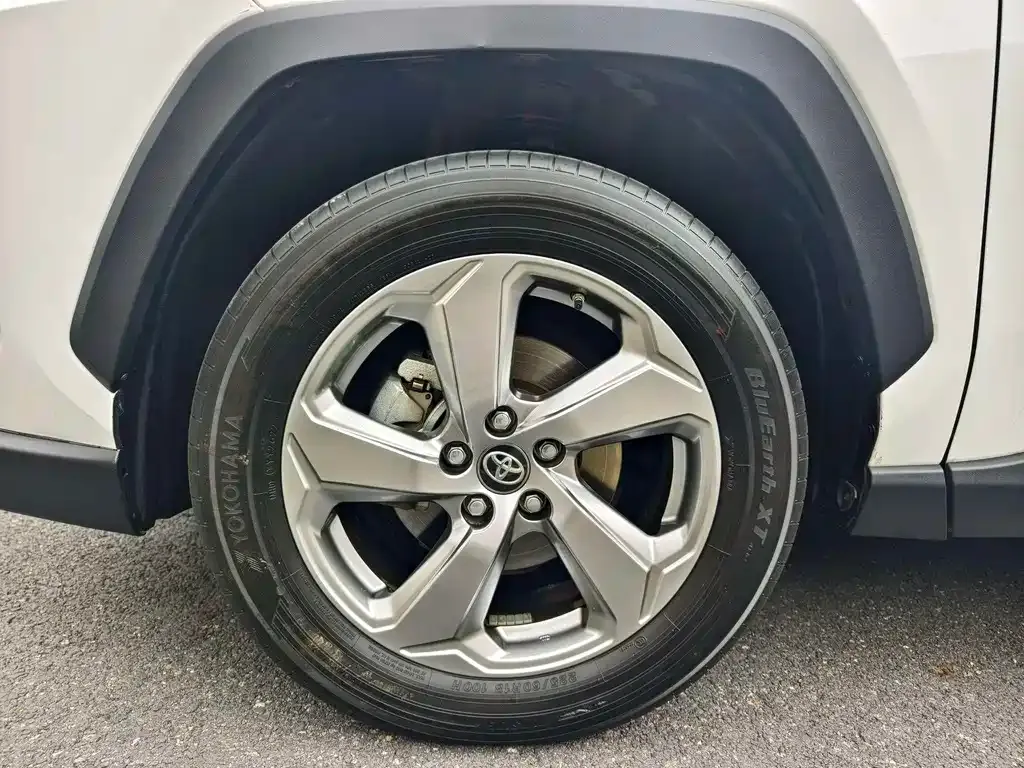 Toyota RAV4 2022 из CN, фото 7