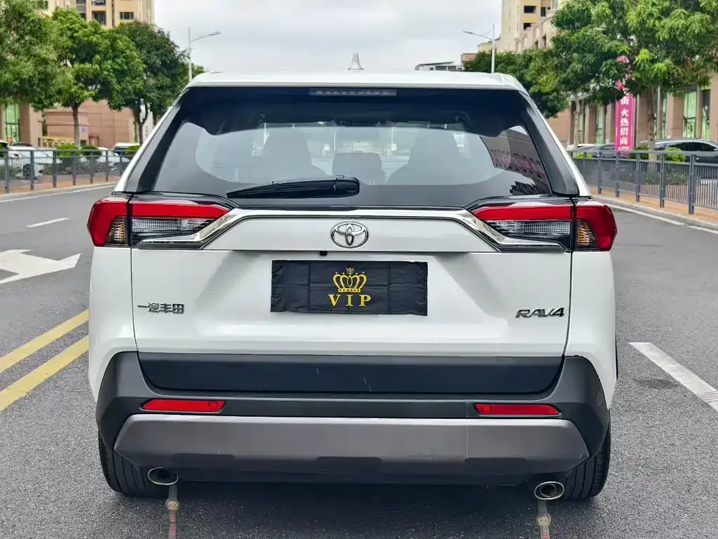 Toyota RAV4 2022 из CN, фото 9