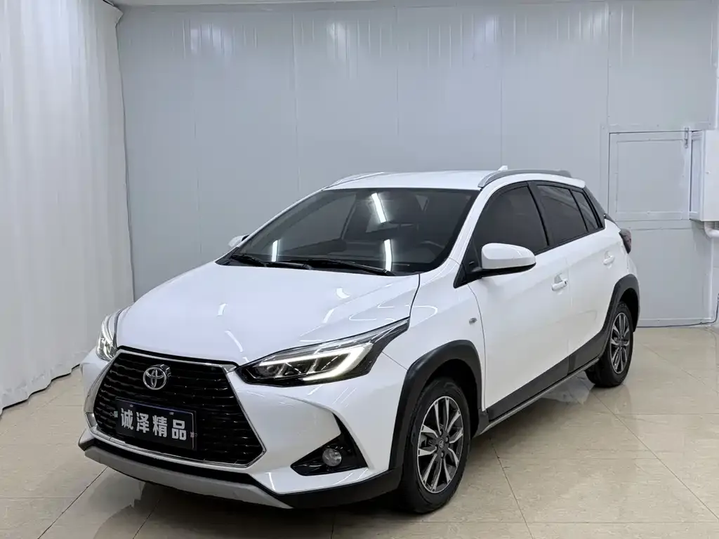 Toyota Yaris L 2023 из CN, фото 1