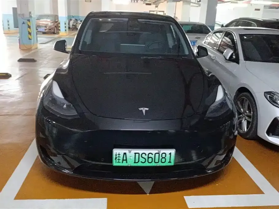 Tesla Model Y — фото 6