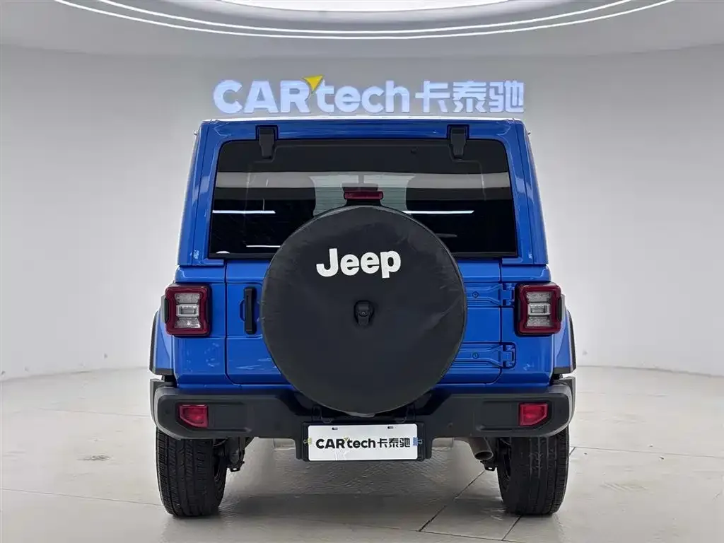 Jeep Wrangler — фото 2