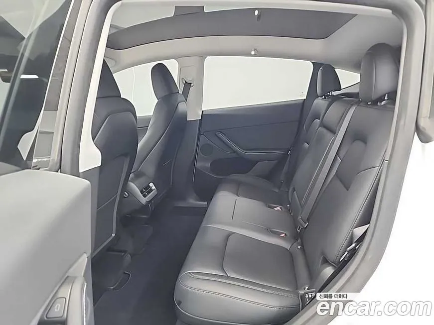 Tesla Model Y 2024 из KR, фото 3