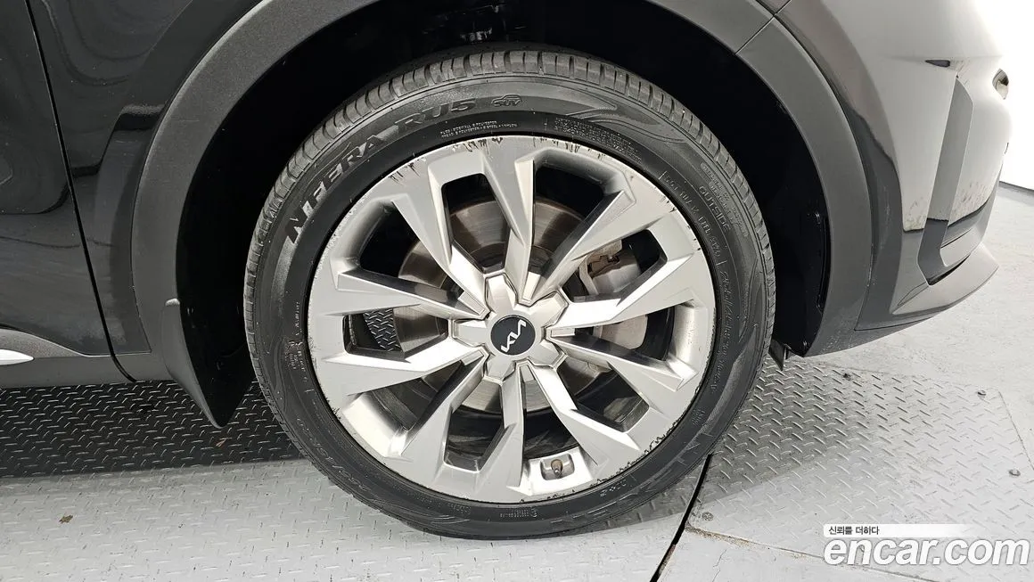 Kia Sorento — фото 10