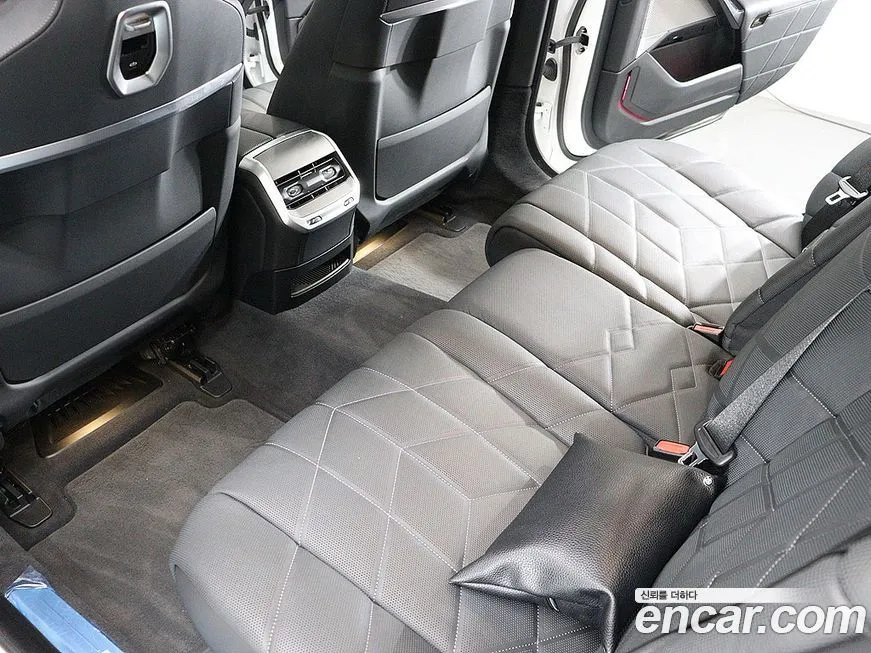 BMW 7-Series 2023 из KR, фото 7